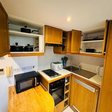 Trio'S Haven In Portebello Road London Kültér fotó