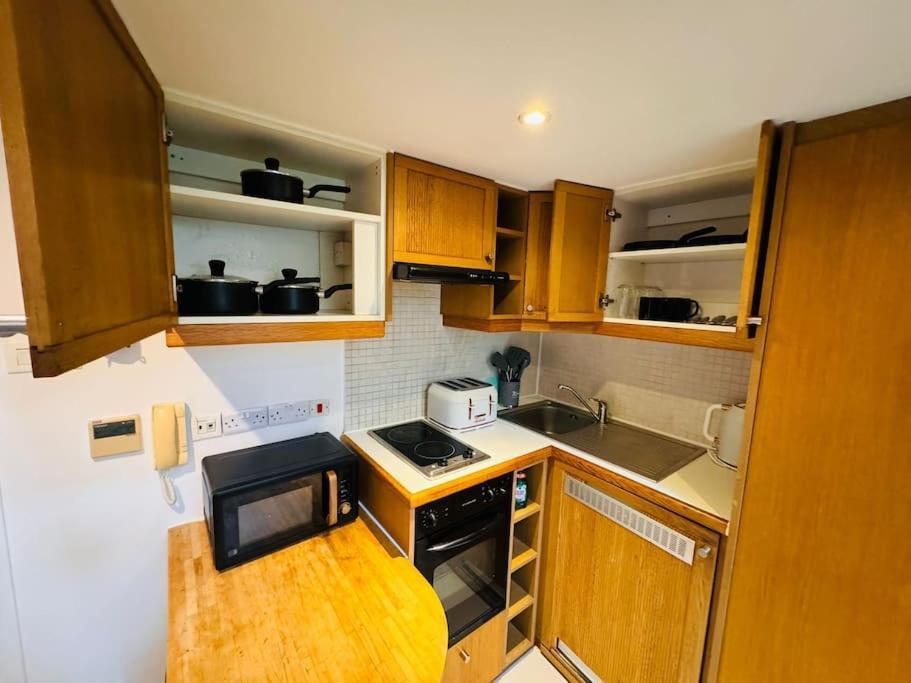 Trio'S Haven In Portebello Road London Kültér fotó