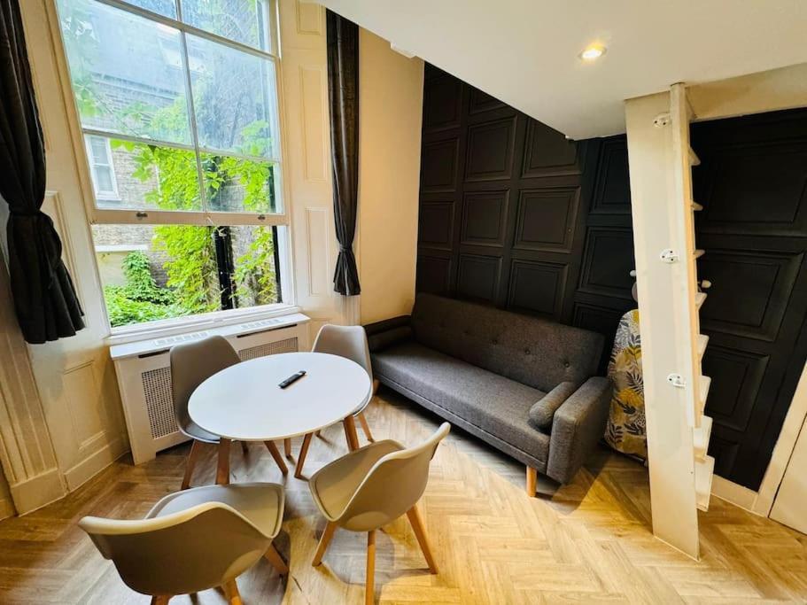 Trio'S Haven In Portebello Road London Kültér fotó