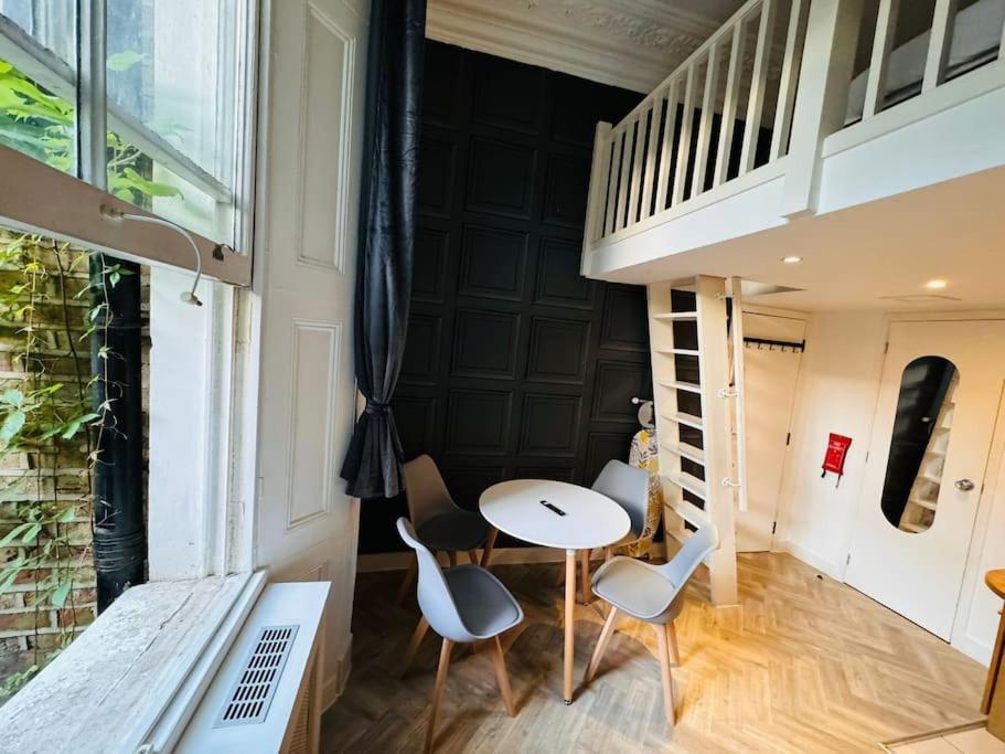 Trio'S Haven In Portebello Road London Kültér fotó