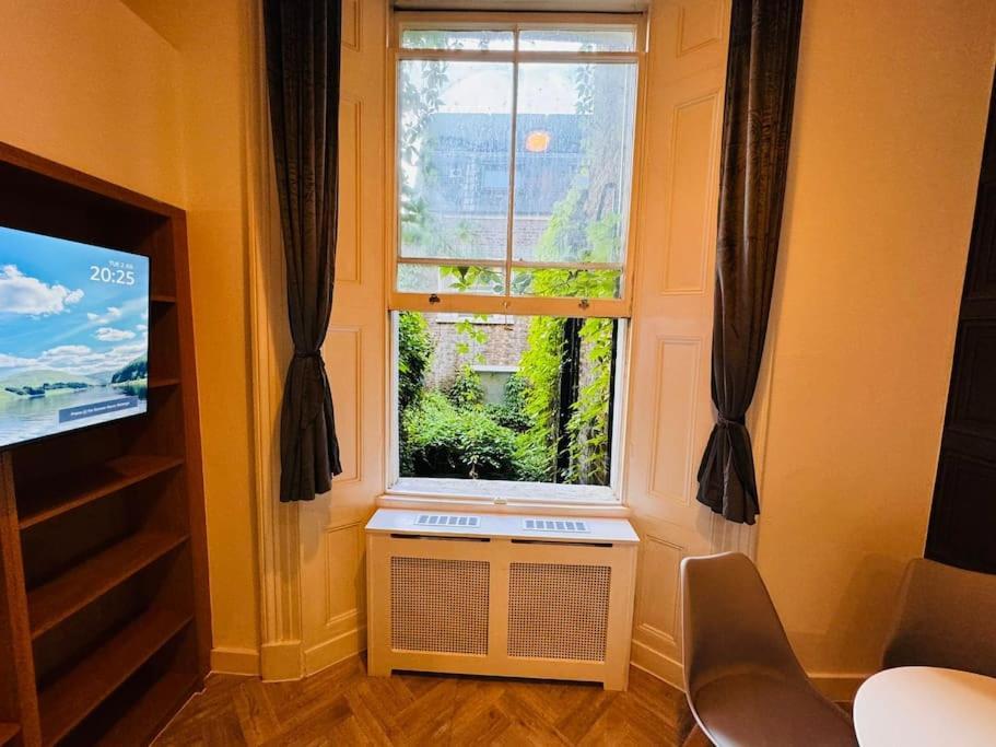 Trio'S Haven In Portebello Road London Kültér fotó